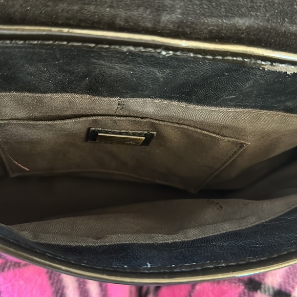 Very good condition FENDI PATENT LEATHER BAG - Picture 7 of 9